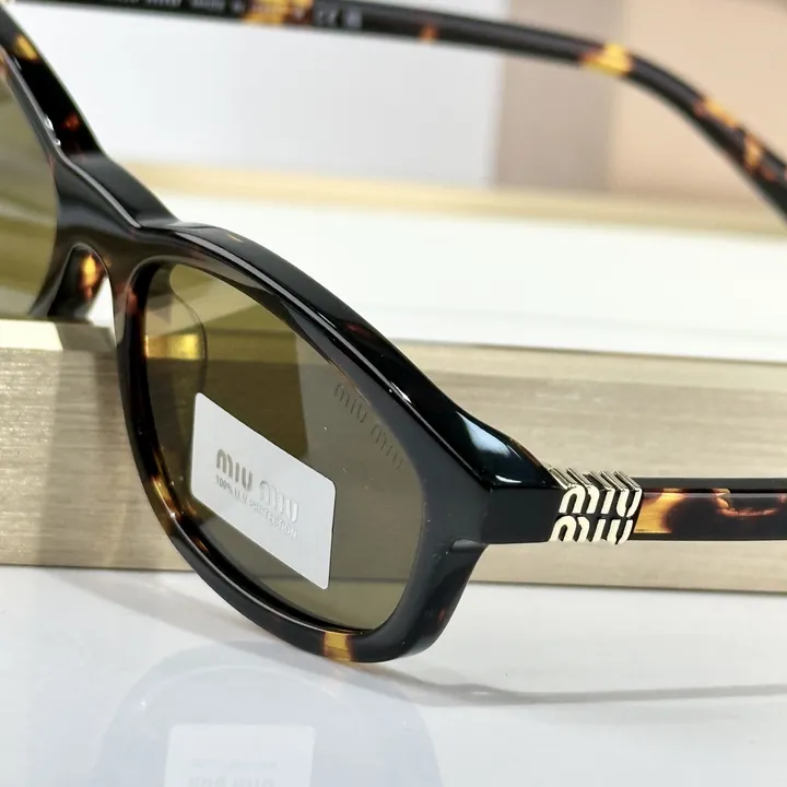 スーパーコピー ミュウミュウ サングラス