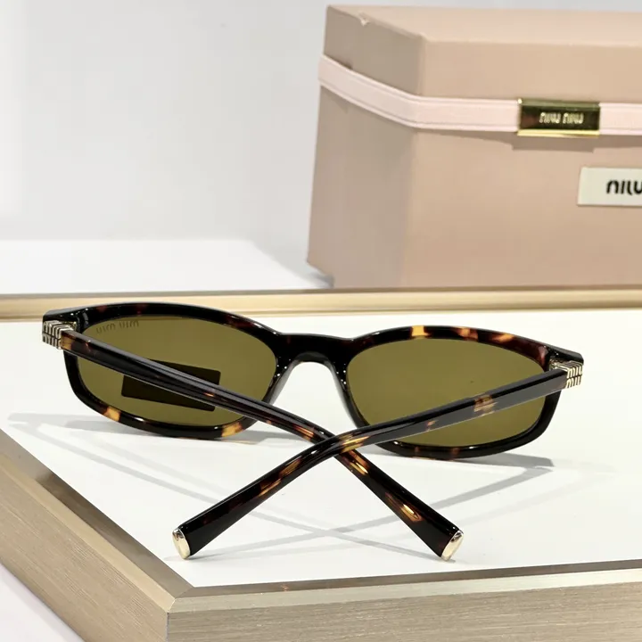 スーパーコピー ミュウミュウ サングラス