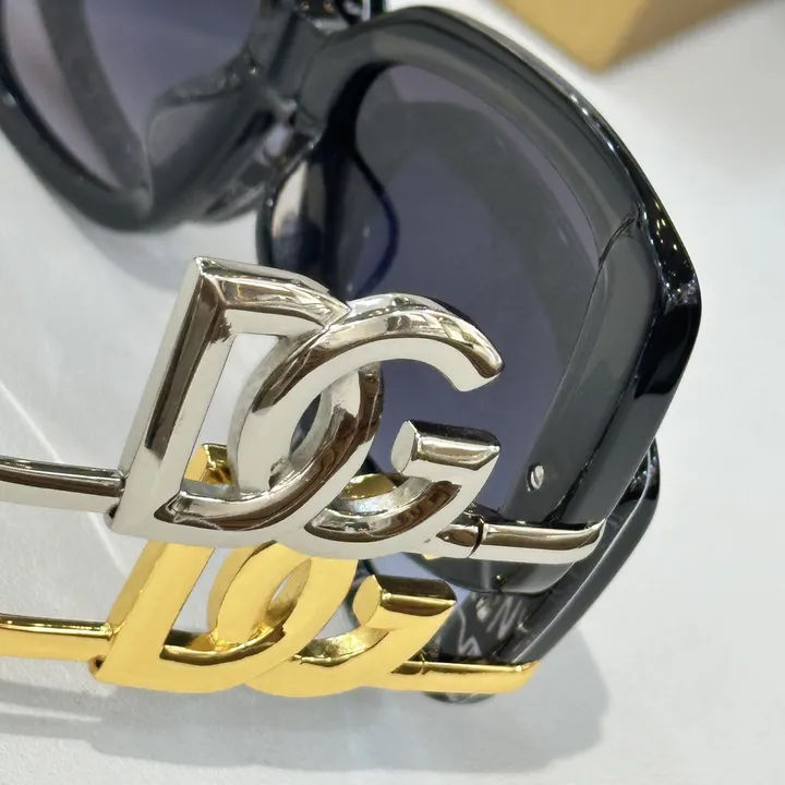 スーパーコピー ミュウミュウ サングラス