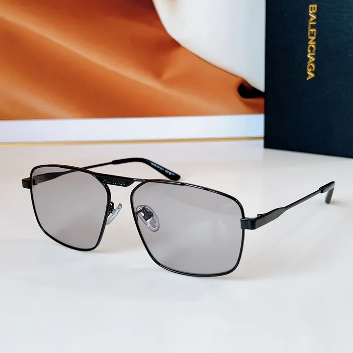 スーパーコピー バレンシアガ サングラス