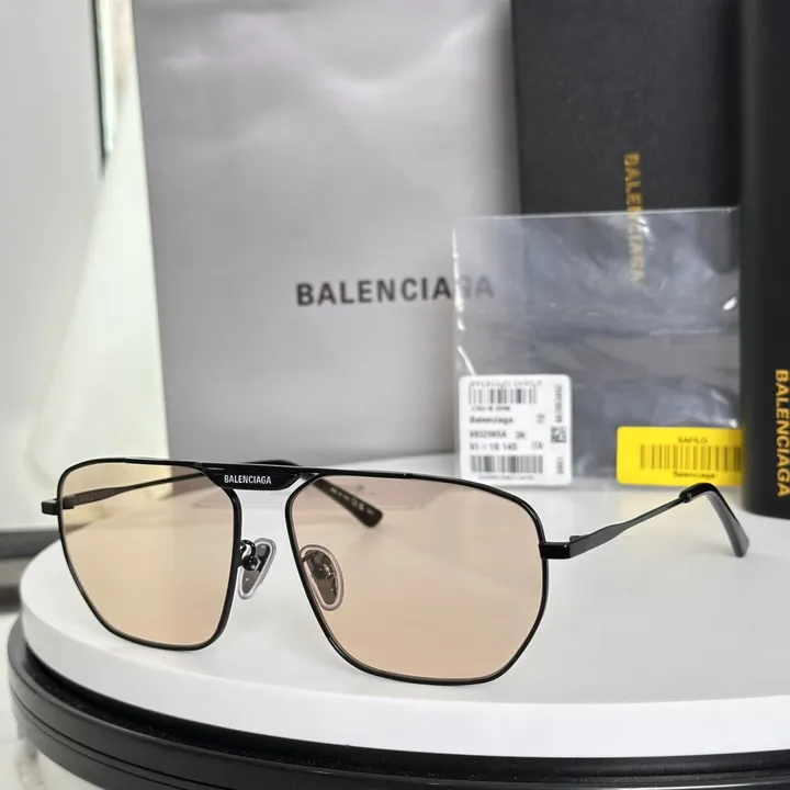 スーパーコピー バレンシアガ サングラス