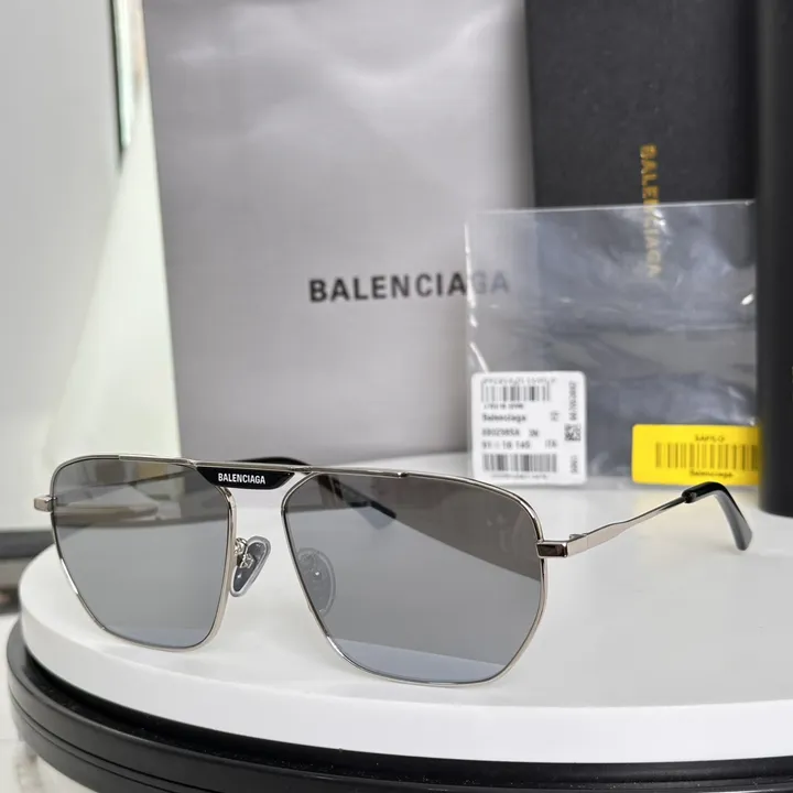スーパーコピー バレンシアガ サングラス