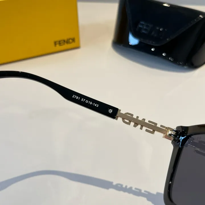 スーパーコピー ヴェルサーチ サングラス