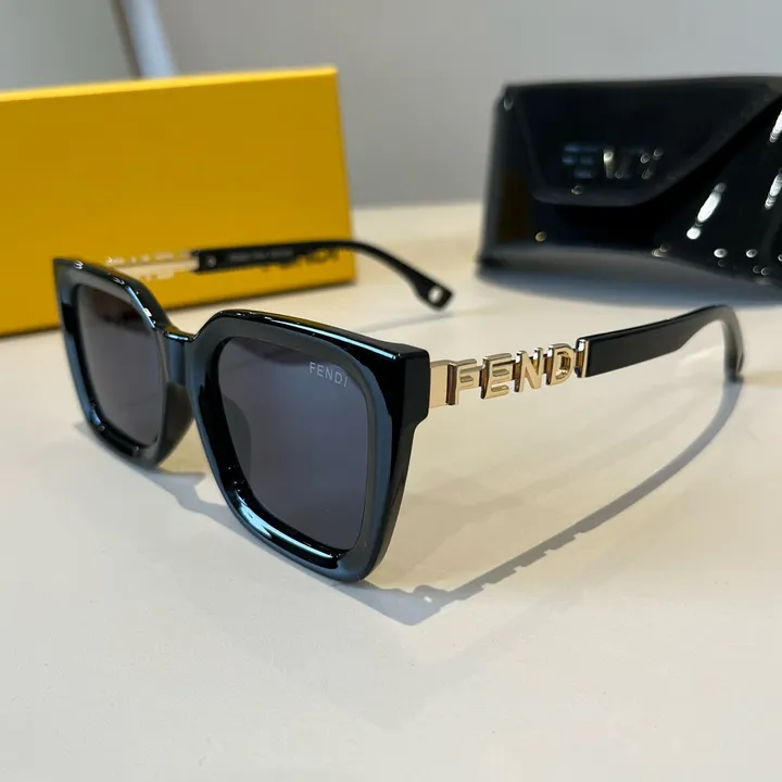 スーパーコピー ヴェルサーチ サングラス