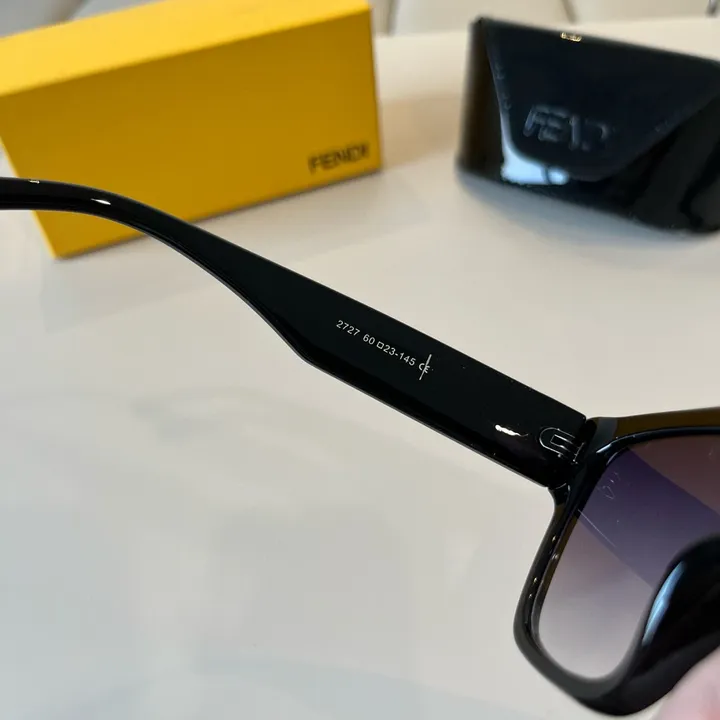 スーパーコピー ヴェルサーチ サングラス