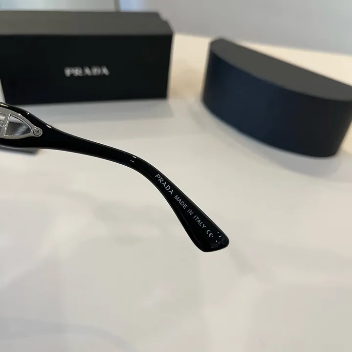 スーパーコピー プラダ サングラス