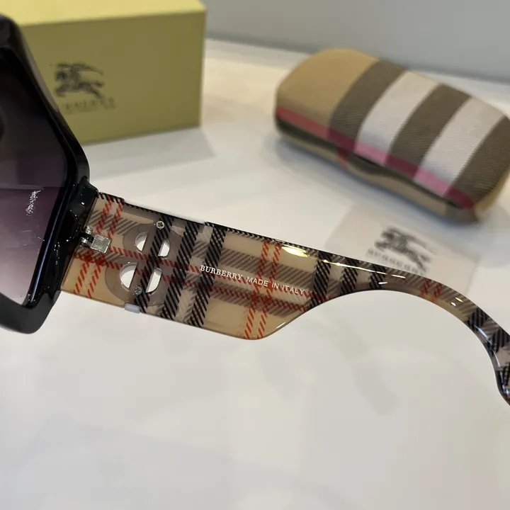 スーパーコピー バーバリー ス サングラス