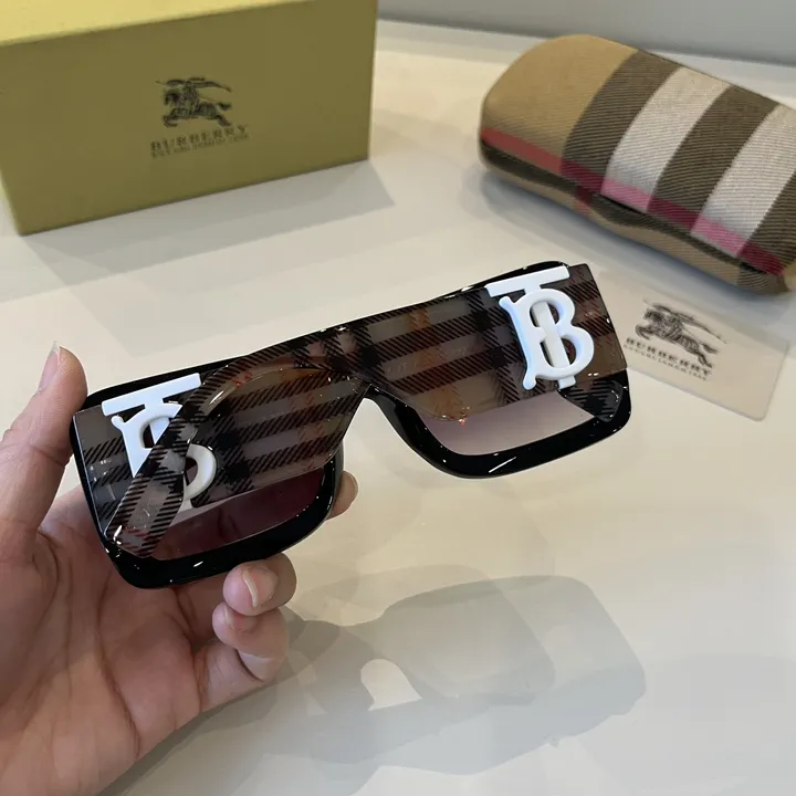 スーパーコピー バーバリー ス サングラス