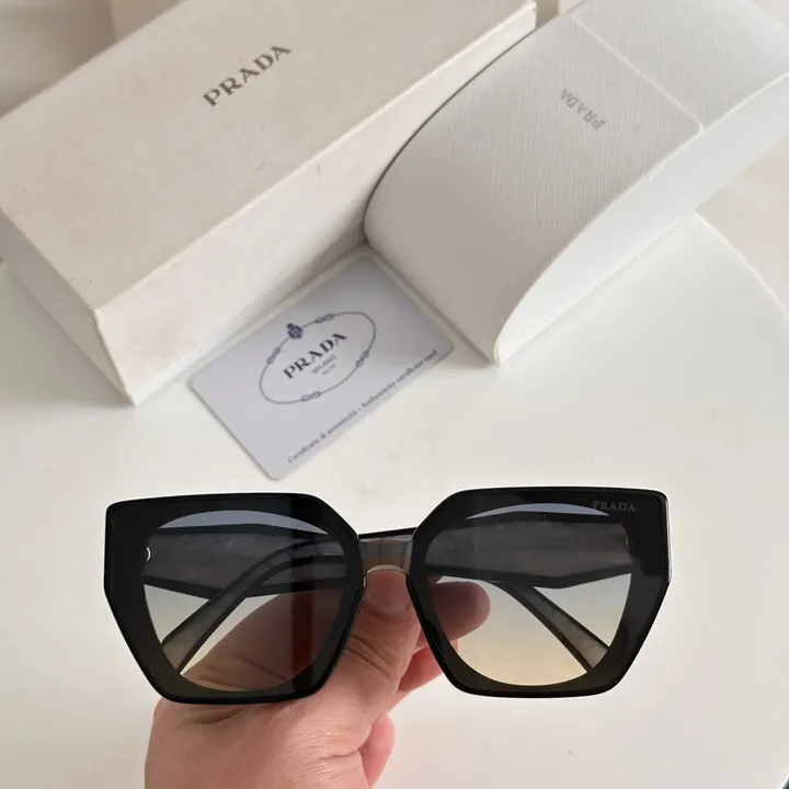 スーパーコピー プラダ サングラス