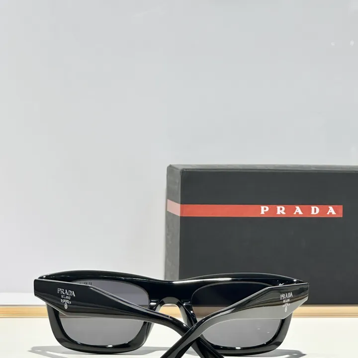 スーパーコピー プラダ サングラス