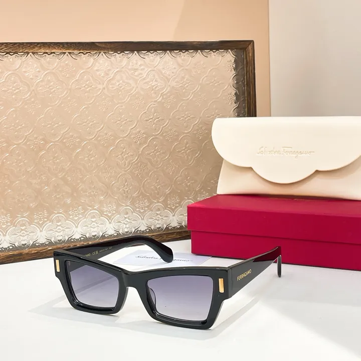 スーパーコピー フェラガモ サングラス