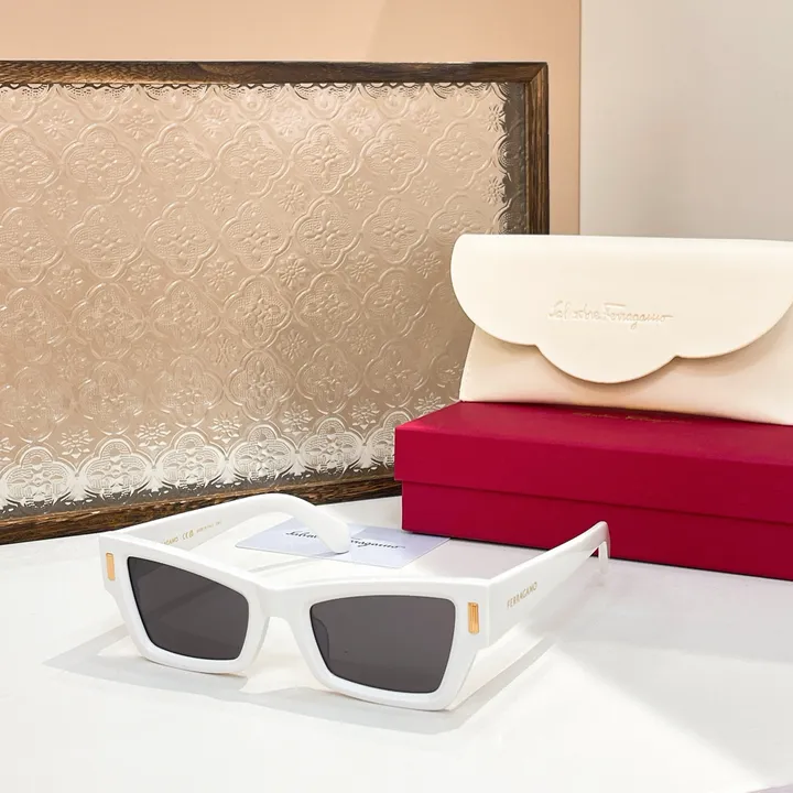 スーパーコピー フェラガモ サングラス