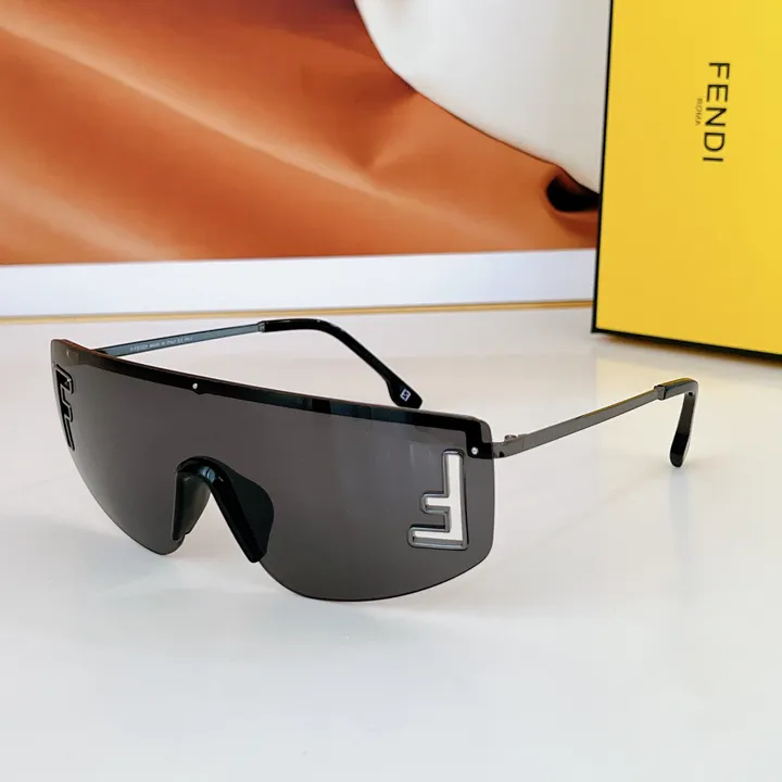 スーパーコピー フェンディ サングラス