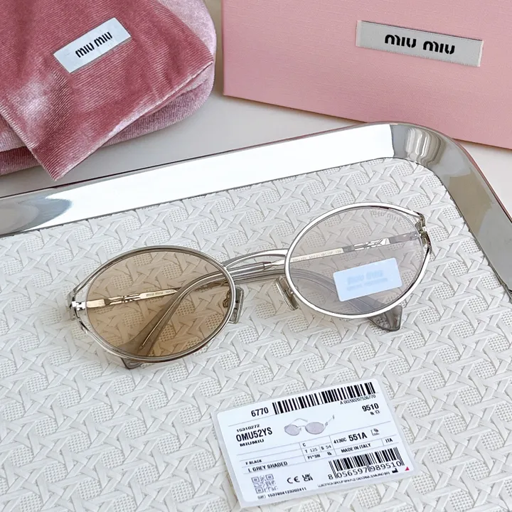 スーパーコピー ミュウミュウ サングラス