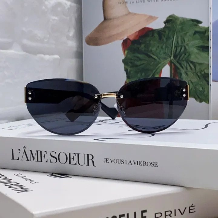 スーパーコピー ミュウミュウ サングラス