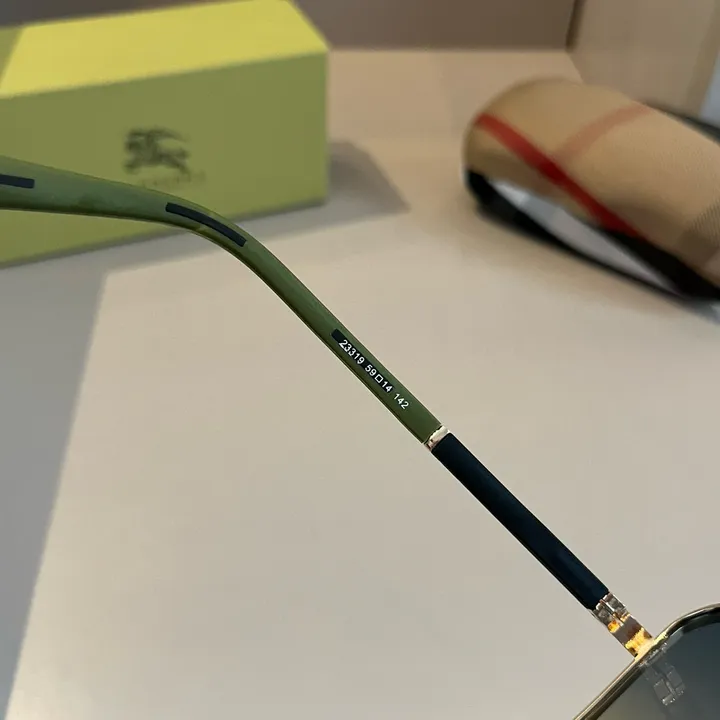 スーパーコピー バーバリー ス サングラス