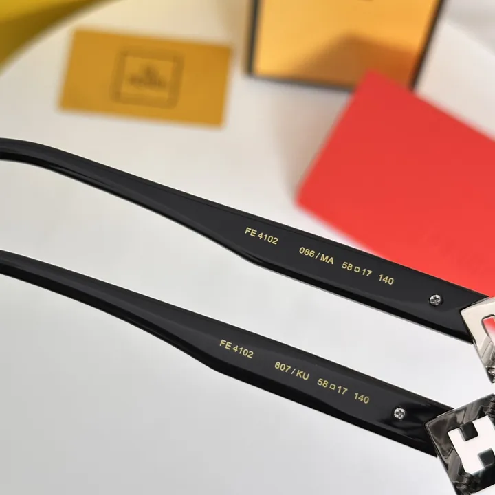 スーパーコピー フェンディ サングラス