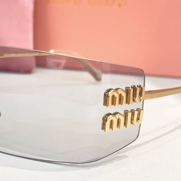 スーパーコピー ミュウミュウ サングラス