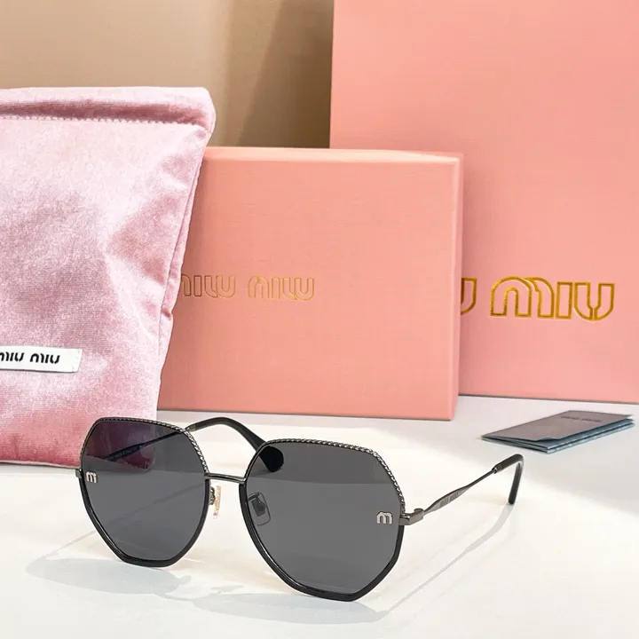 スーパーコピー ミュウミュウ サングラス