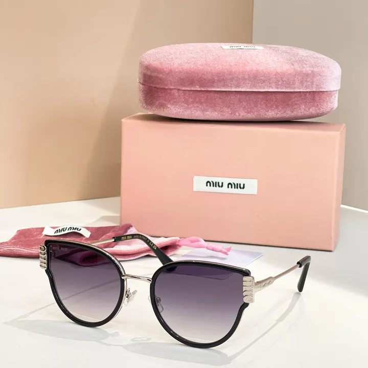 スーパーコピー ミュウミュウ サングラス