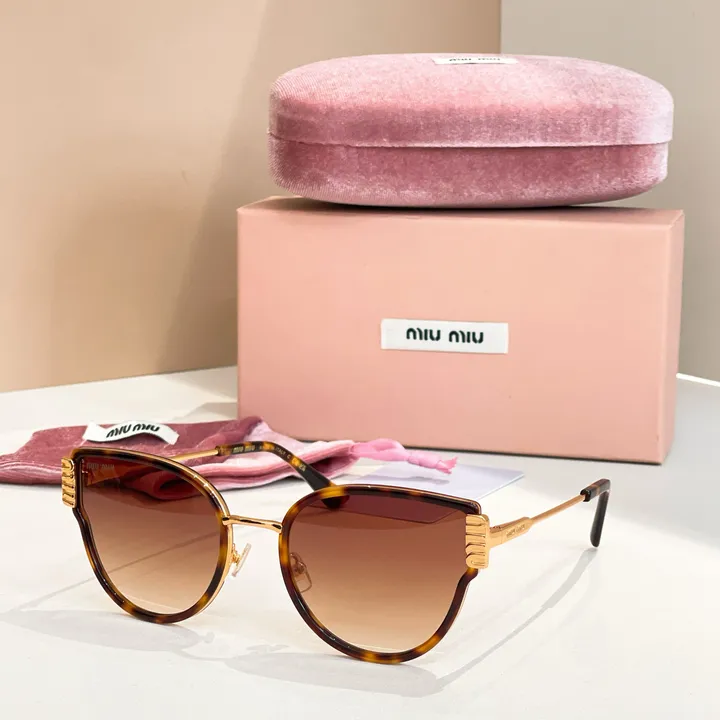スーパーコピー ミュウミュウ サングラス