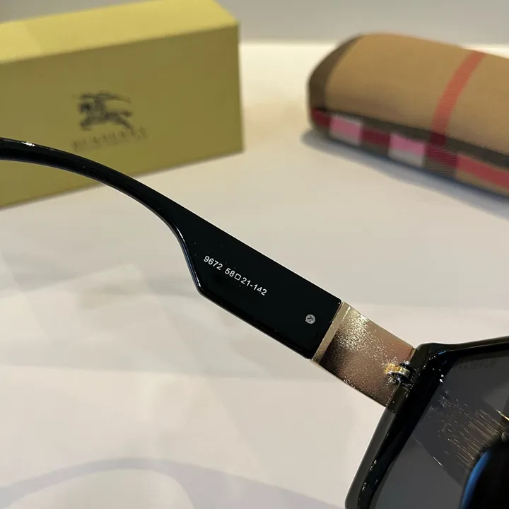 スーパーコピー バーバリー ス サングラス