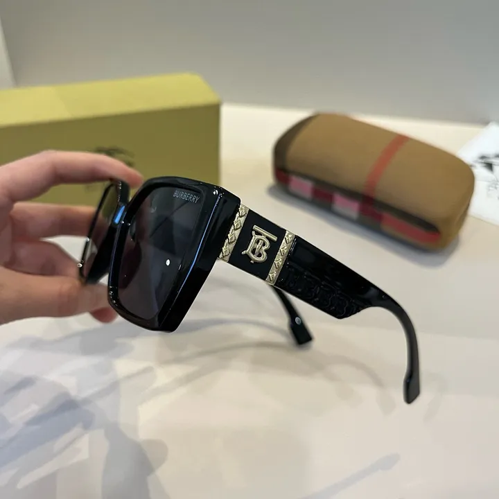 スーパーコピー バーバリー ス サングラス