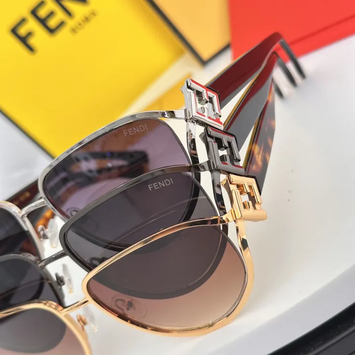 スーパーコピー ヴェルサーチ サングラス