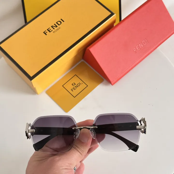 スーパーコピー ヴェルサーチ サングラス