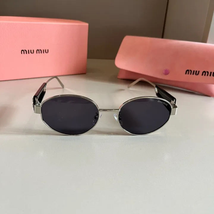 スーパーコピー ミュウミュウ サングラス