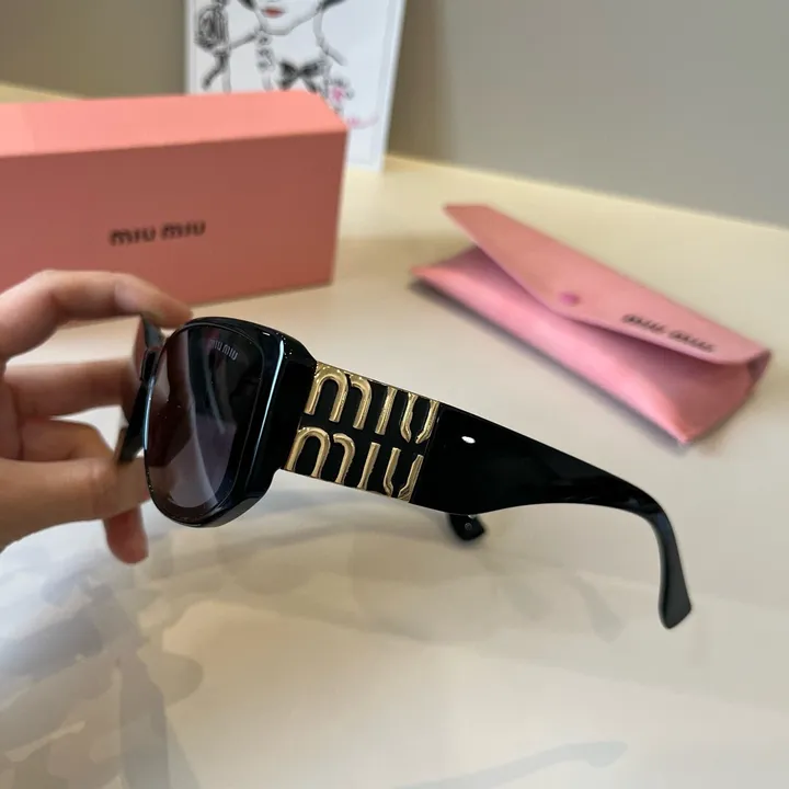 スーパーコピー ミュウミュウ サングラス