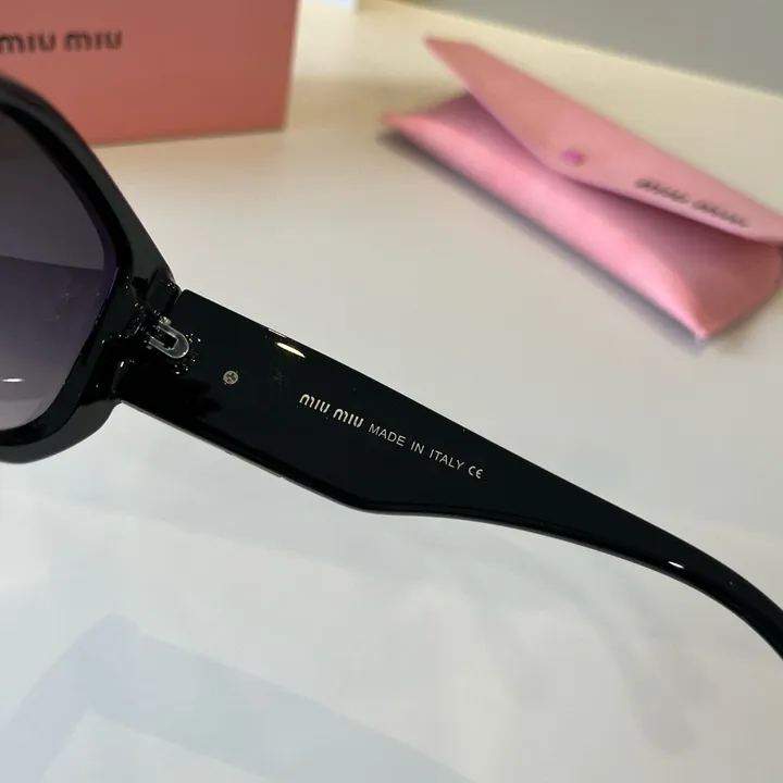 スーパーコピー ミュウミュウ サングラス