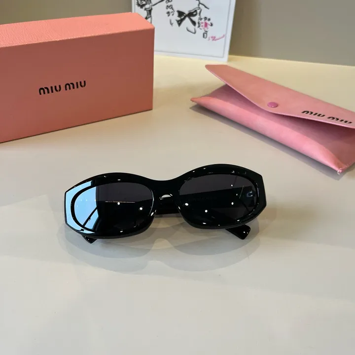スーパーコピー ミュウミュウ サングラス