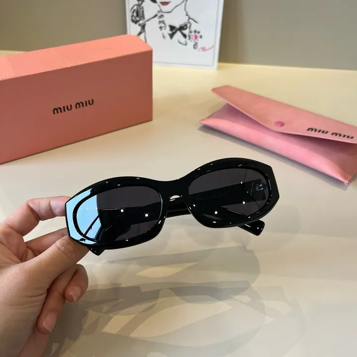 スーパーコピー ミュウミュウ サングラス