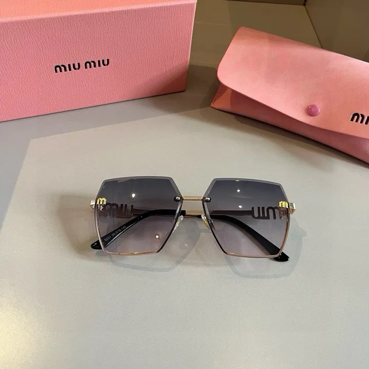 スーパーコピー ミュウミュウ サングラス