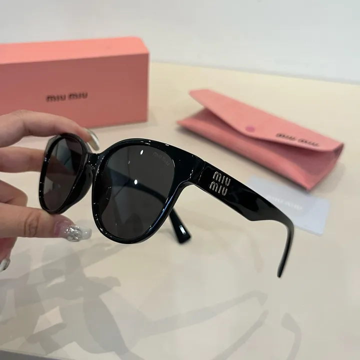 スーパーコピー ミュウミュウ サングラス