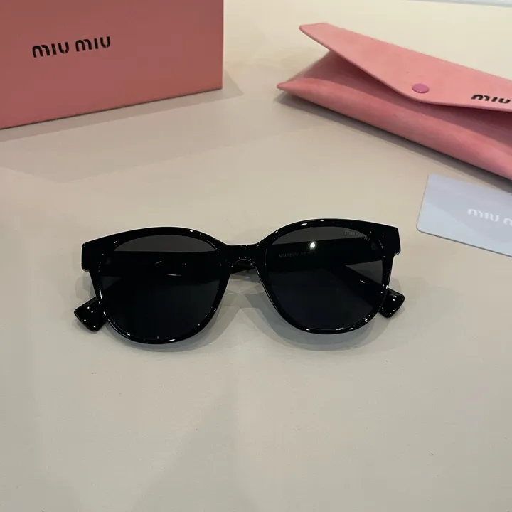 スーパーコピー ミュウミュウ サングラス