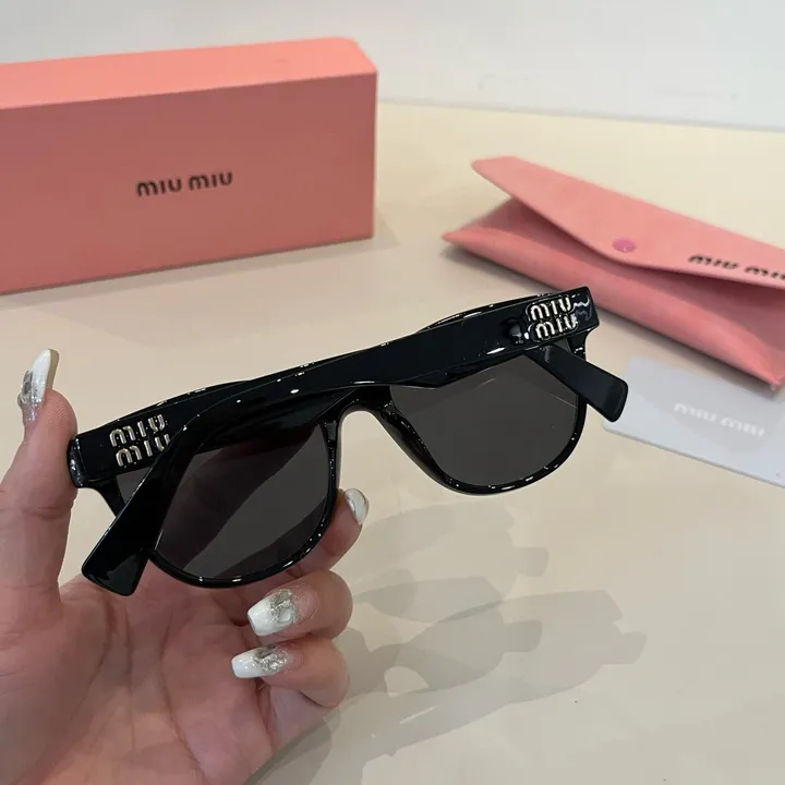 スーパーコピー ミュウミュウ サングラス