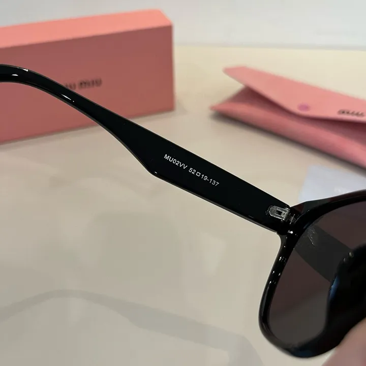スーパーコピー ミュウミュウ サングラス
