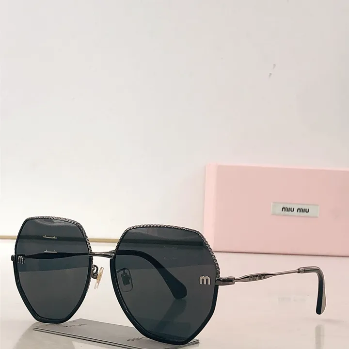 スーパーコピー ミュウミュウ サングラス