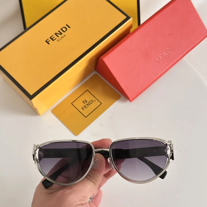 スーパーコピー ヴェルサーチ サングラス