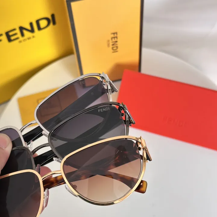 スーパーコピー ヴェルサーチ サングラス