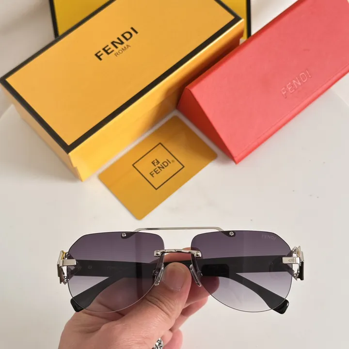 スーパーコピー ヴェルサーチ サングラス