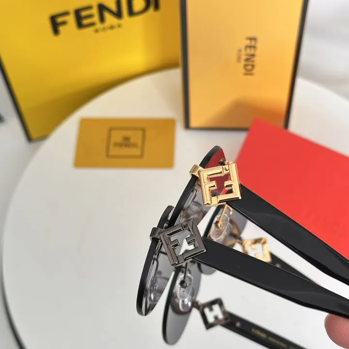 スーパーコピー ヴェルサーチ サングラス