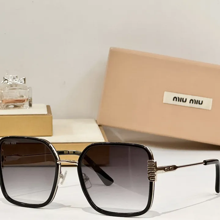 スーパーコピー ミュウミュウ サングラス