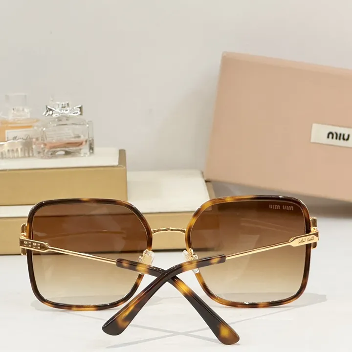 スーパーコピー ミュウミュウ サングラス