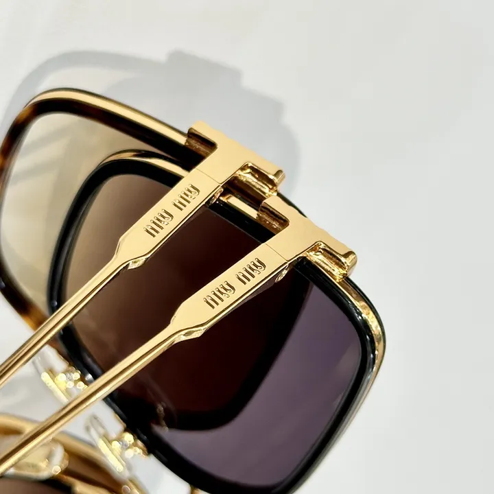 スーパーコピー ミュウミュウ サングラス