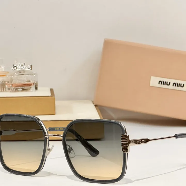 スーパーコピー ミュウミュウ サングラス