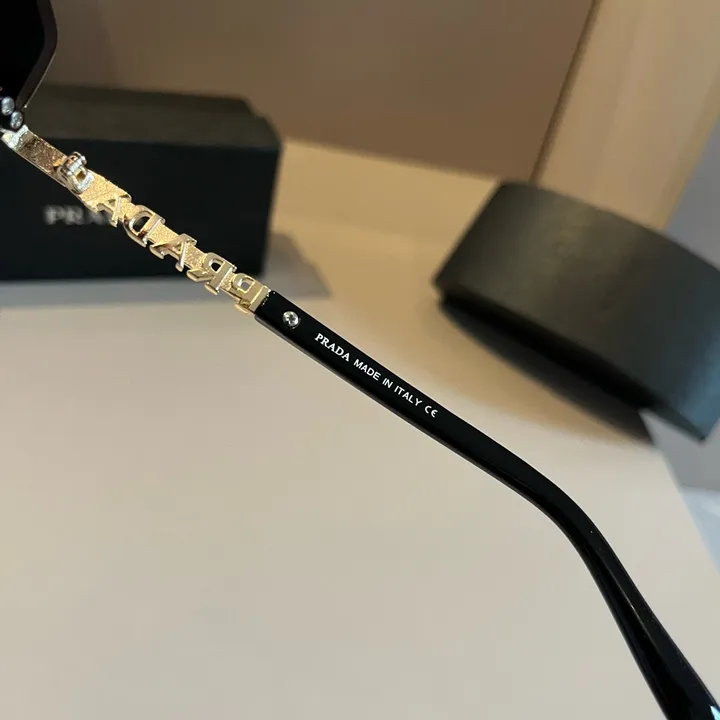 スーパーコピー プラダ サングラス