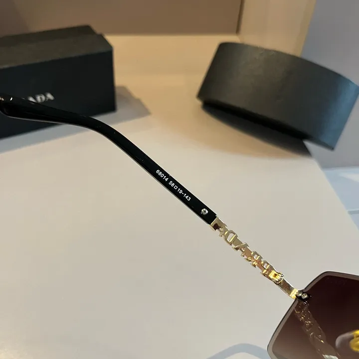 スーパーコピー プラダ サングラス